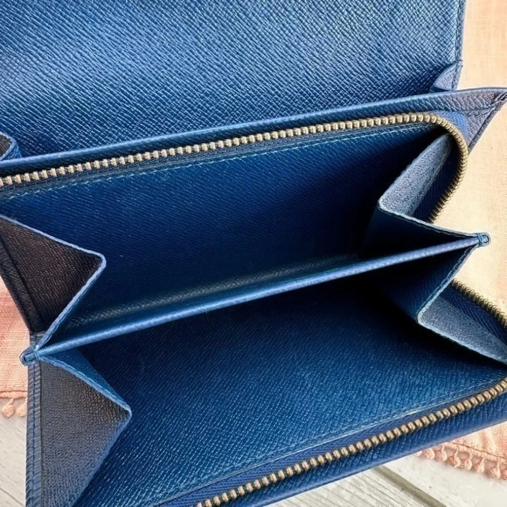 AUTHENTIC Louis Vuitton Epi Porte Monnaie Billets Tresor Wallet. Toledo Blue - Picture 14 of 16